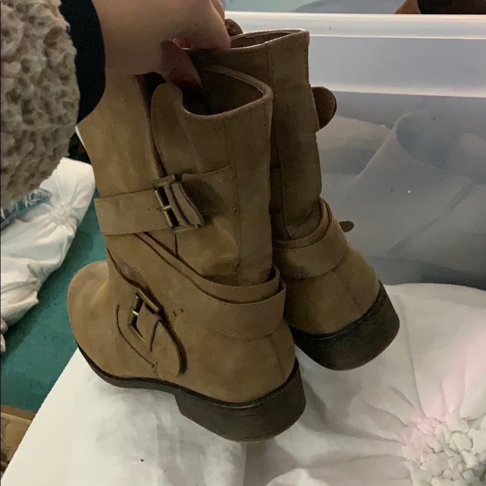 Tan booties - Picture 3 of 4